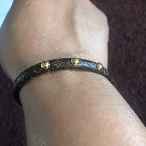 Authentic BC Yummy LV bracelet sz19